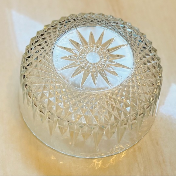 Vintage Arcoroc USA Clear Glass Diamond Starburst Salad/Fruit Serving Bowl 9” - Picture 1 of 5